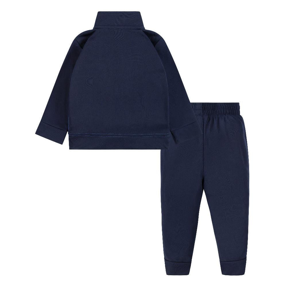 Tricot Set.