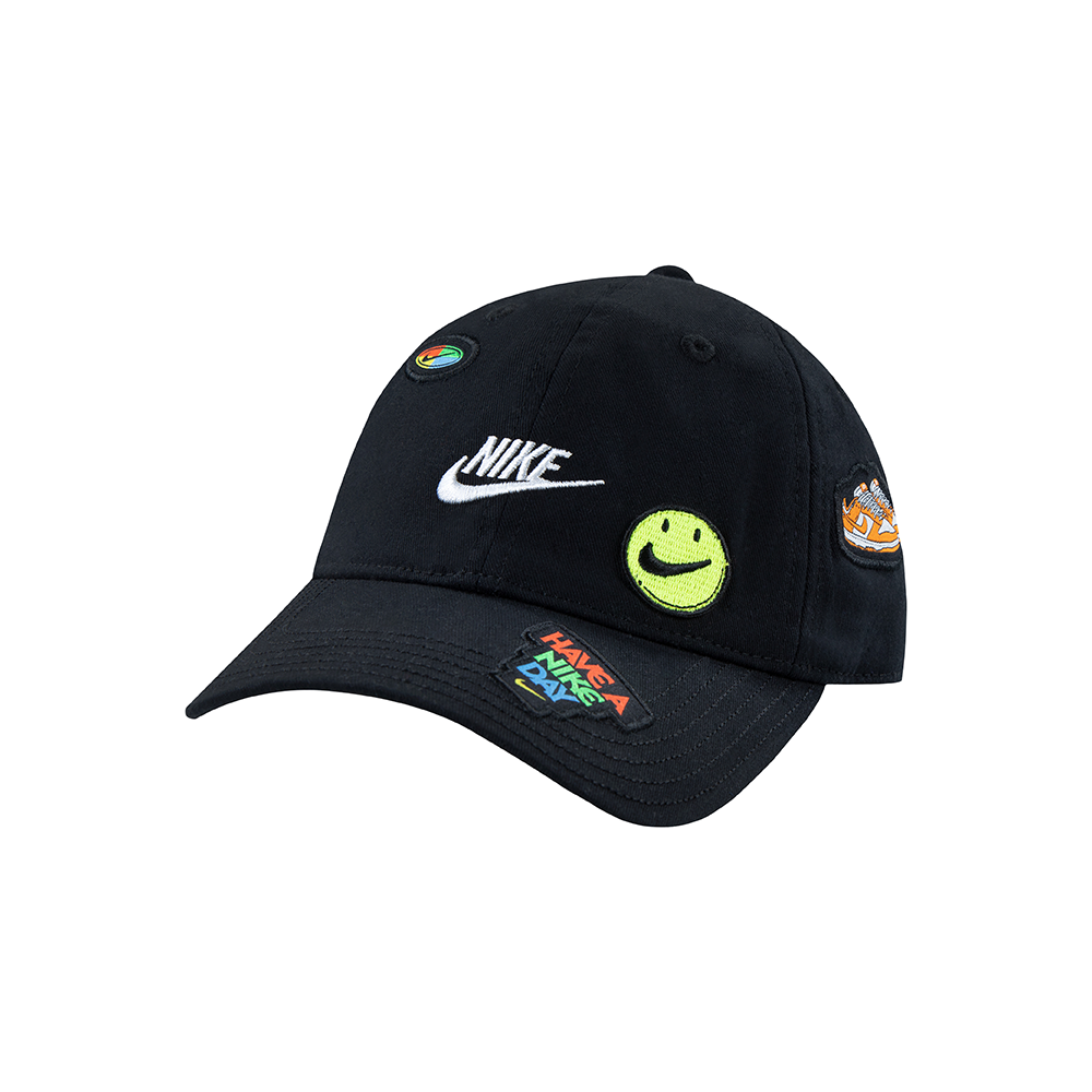 Patch Toss Club Cap.