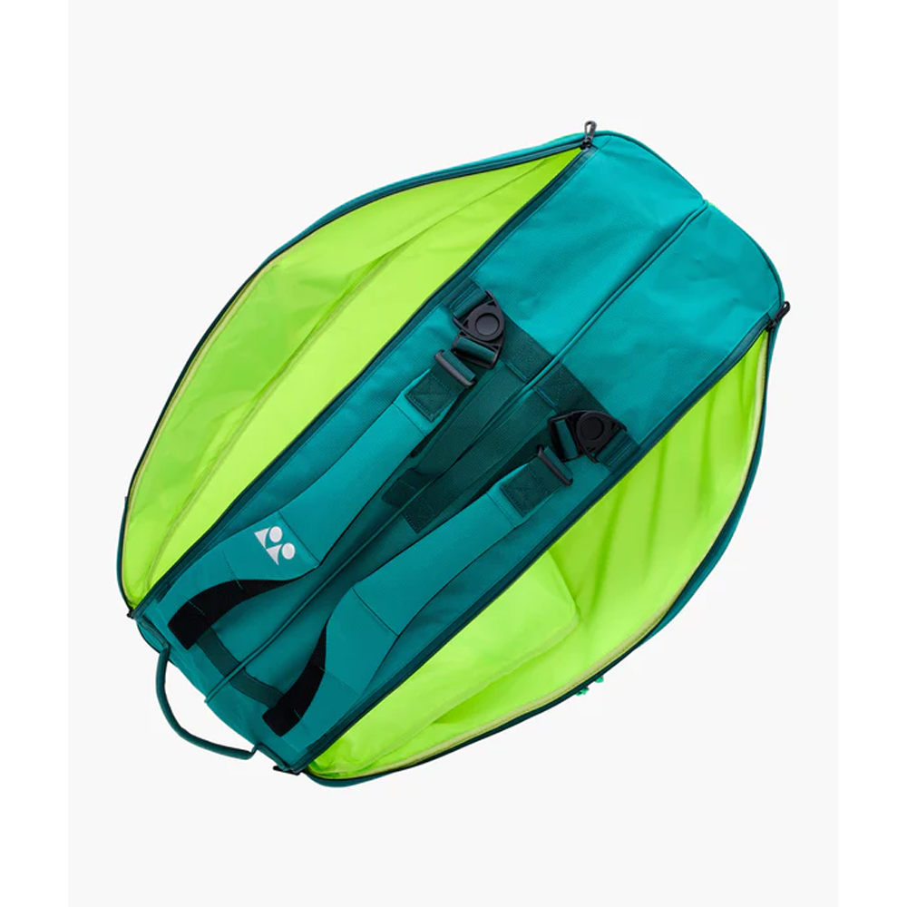Pro Racquet Bag.
