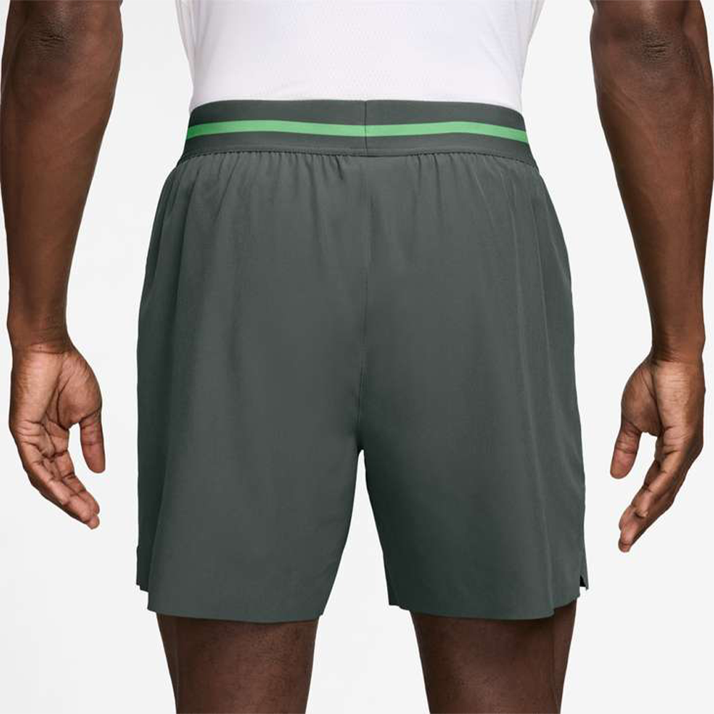 Court Dri-FIT Advantage 6" Shorts
