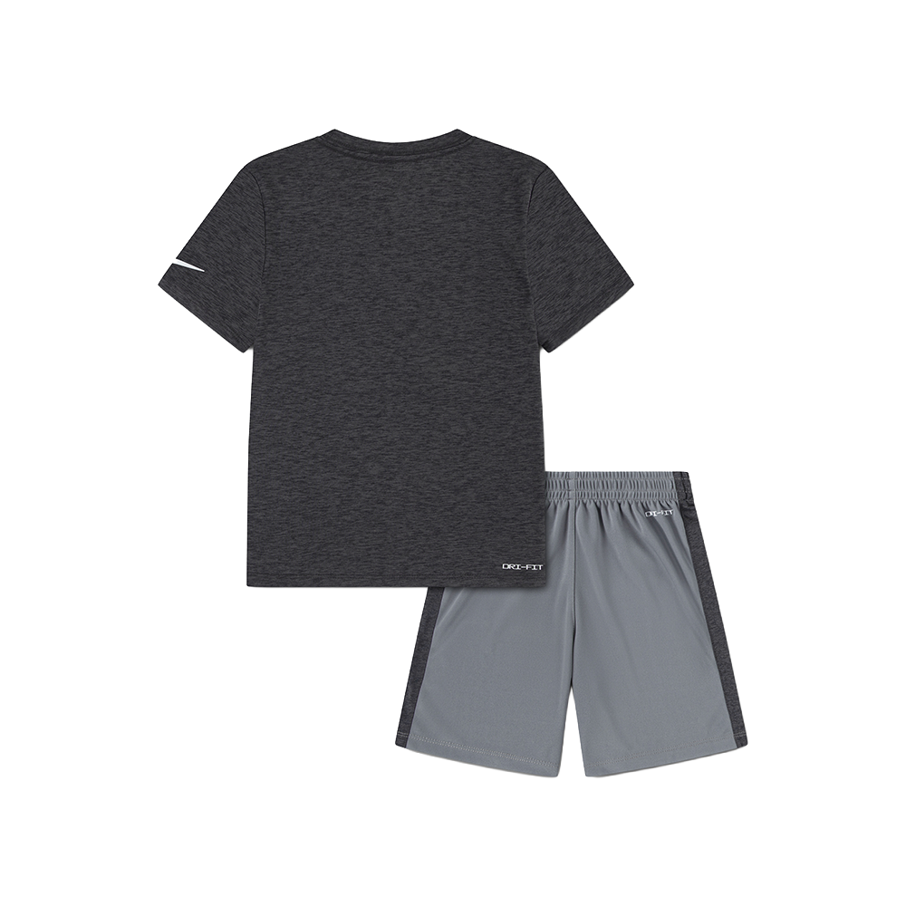 DRI-FIT Dropset T-Shirt and Shorts Set.