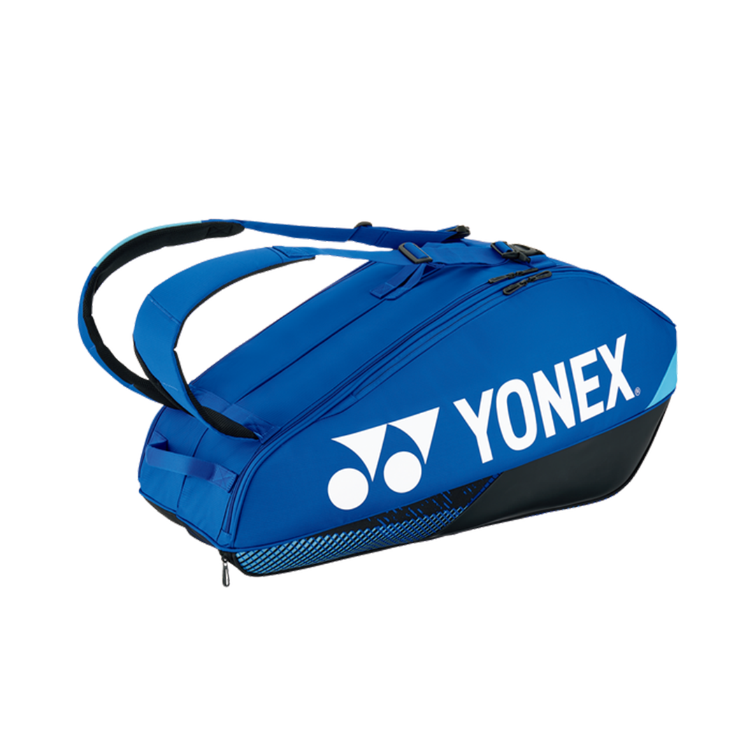 Pro Racquet Bag.