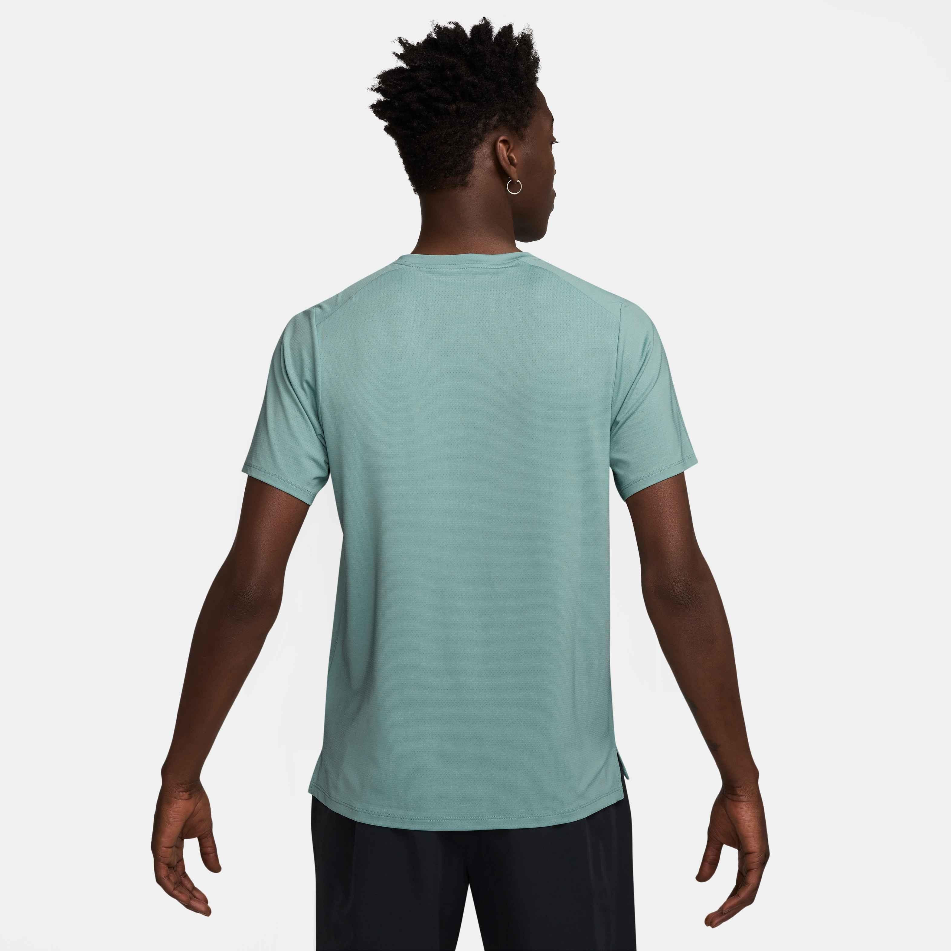 Court Dri-Fit Advantage Top.