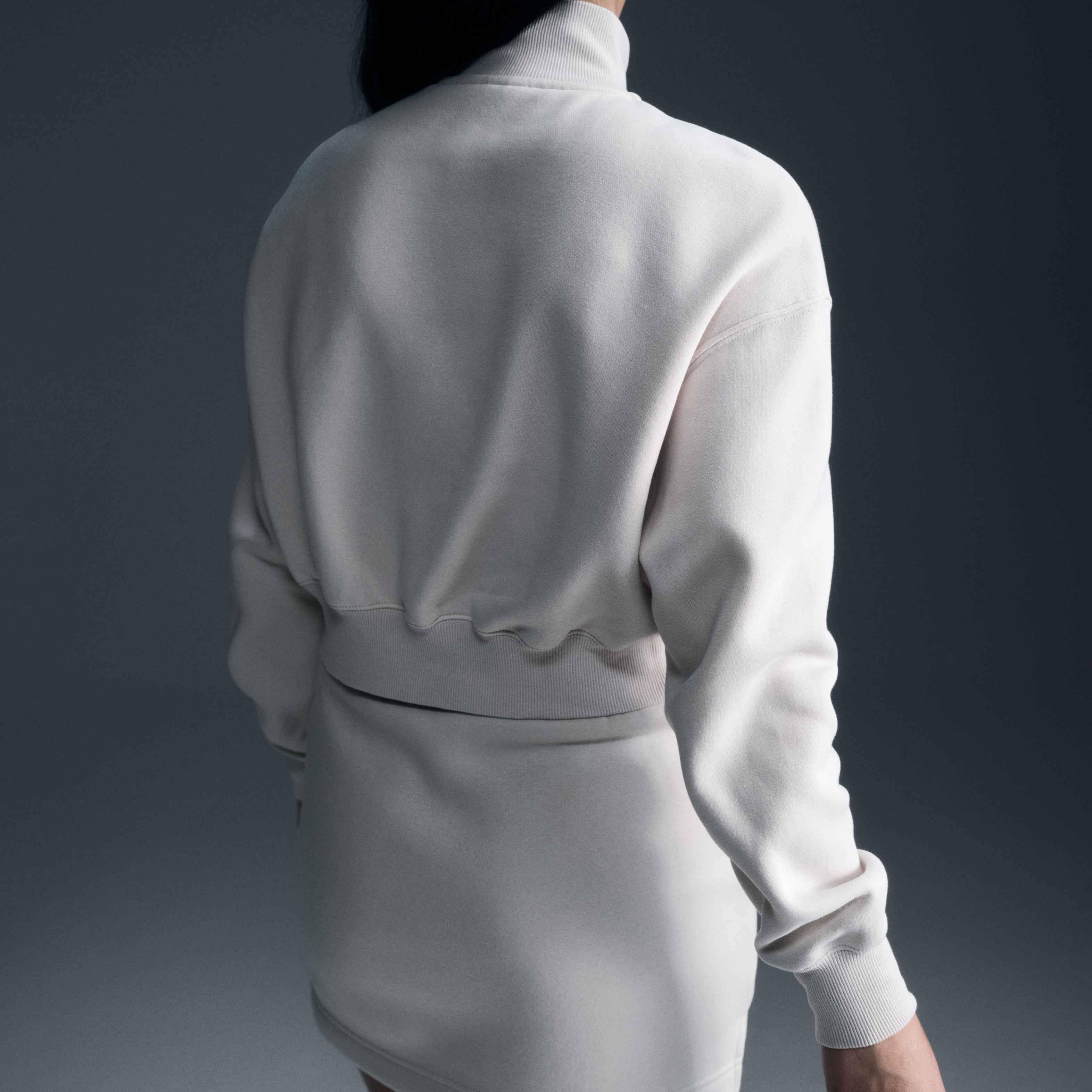 Sportswear Phoenix Fleece Quarter-Zip Cropped.